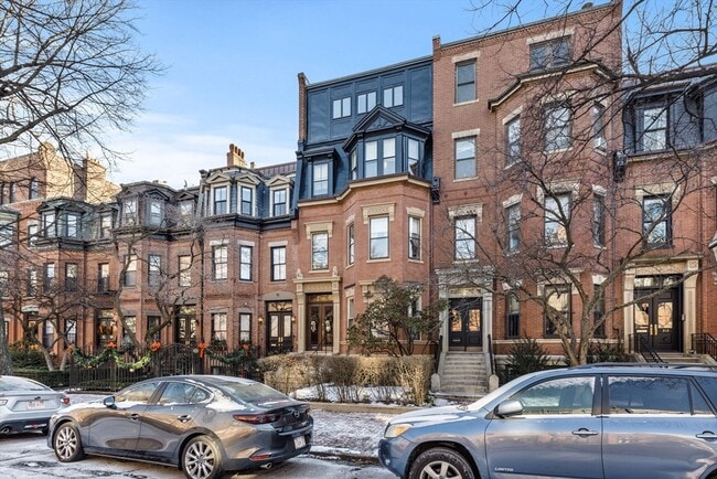 Building Photo - 348 Marlborough St