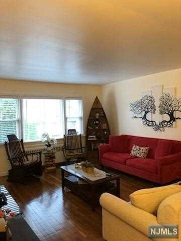 Foto del edificio - 514 Edison St