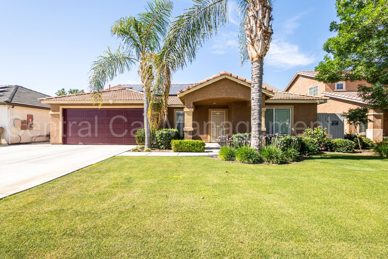 Primary Photo - 4 Bedroom/2 Bath Home with Solar - $2695 p...