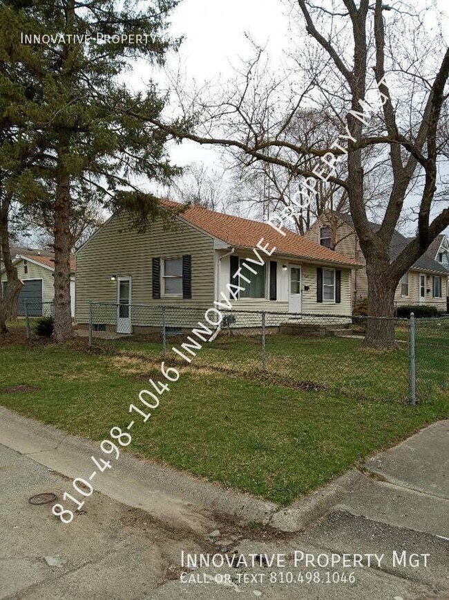 Building Photo - Quiet remodeled 2 bedroom home!