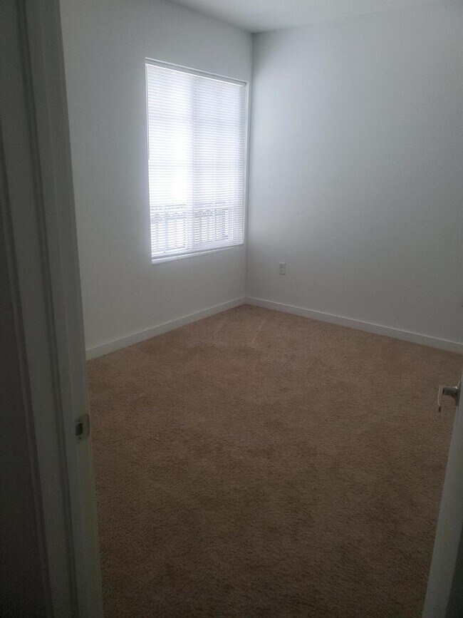 Foto del edificio - 3596 NW 13th St