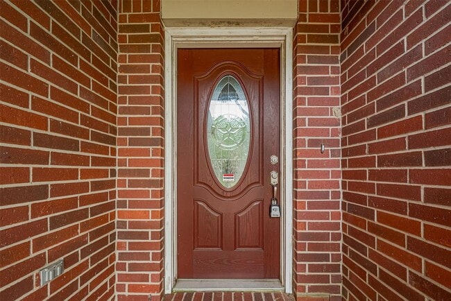 Building Photo - 17323 Thicket Hollow Ln