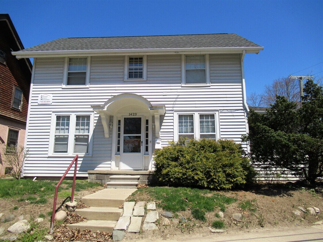 Primary Photo - 4 br, 1.5 bath House - 1423 S University Ave