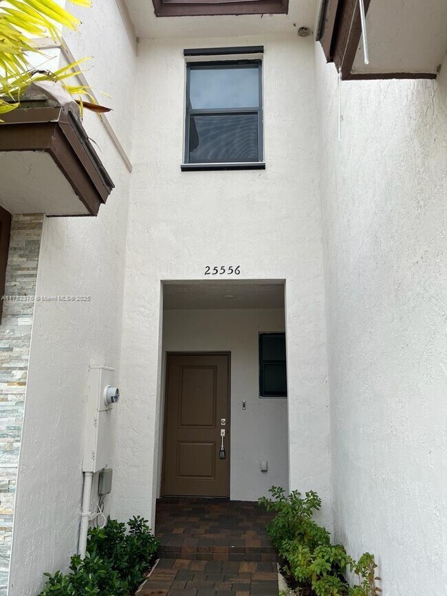 Photo - 25556 SW 108th Ave House