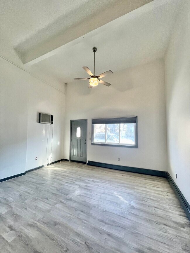 Building Photo - 215 Avenue B