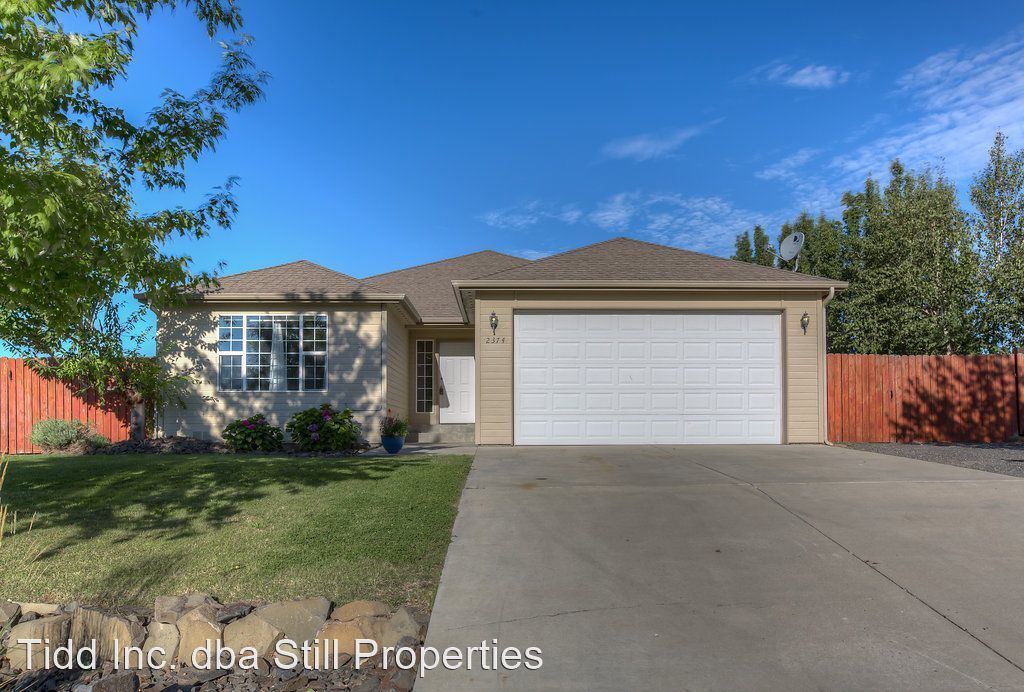 Foto principal - 3 br, 2 bath House - 2374 Combine Street