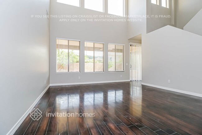 Foto del edificio - 15280 W Redfield Rd