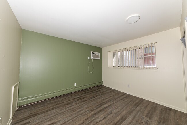 Dormitorio - Shiawassee Apartments