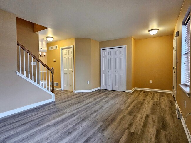 Foto del edificio - 562 Wood Duck Dr