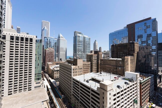 Building Photo - 200 N Dearborn St
