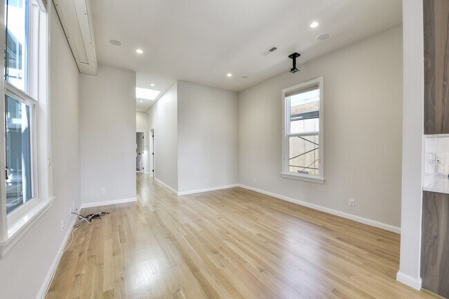 Building Photo - 1059 Tennessee