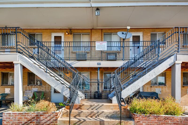 257 E Powers Ave Unit 3, Littleton, CO 80121 Condo for Rent in