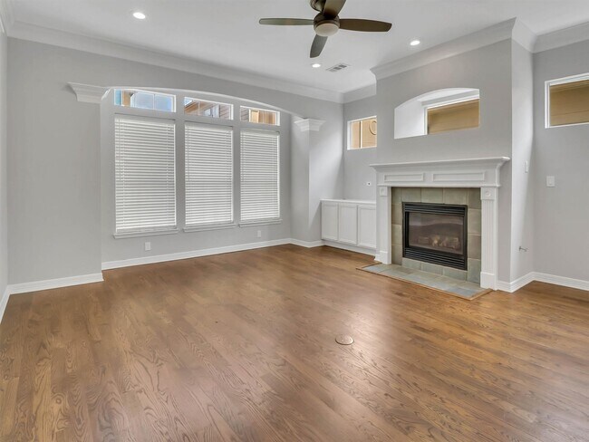 Foto del edificio - 5320 Blossom St