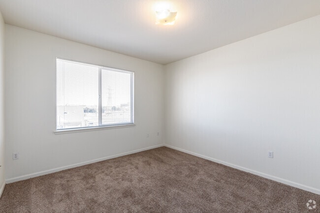 1HAB, 1BA - 857SF habitación - Sable Ridge Senior Residences