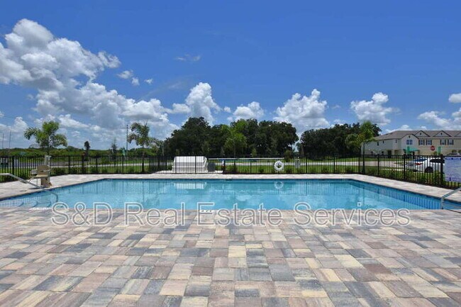 Foto del edificio - 4130 Collegiate Blvd
