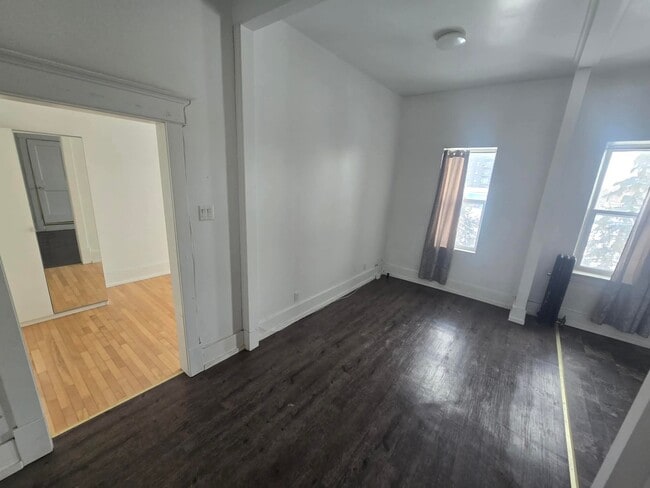 Building Photo - 501 McMillan Ave