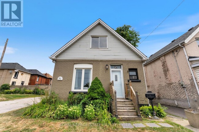 Building Photo - 91 Dundurn St S