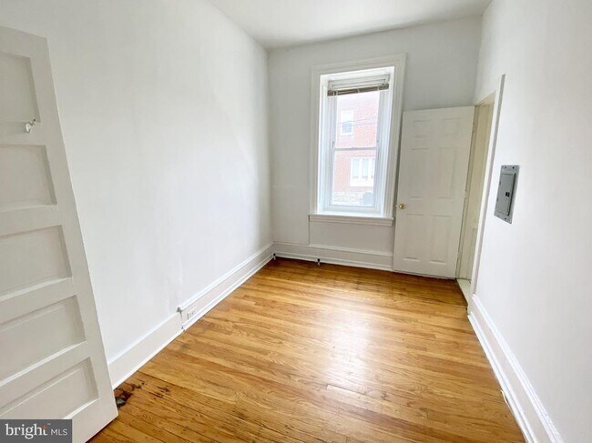 Building Photo - 4078 Pechin St