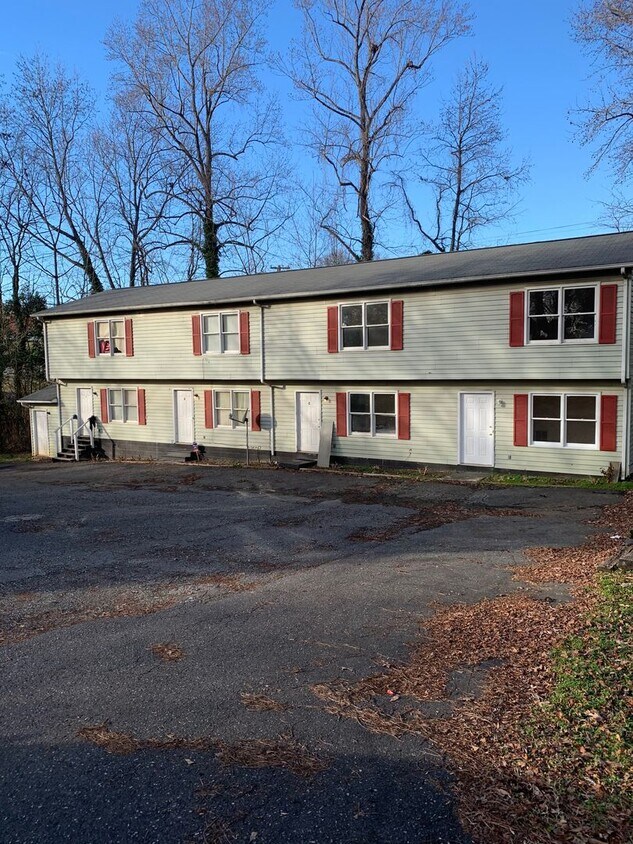 104 Guyton Loop, Kings Mountain, NC 28086 Room for Rent in Kings