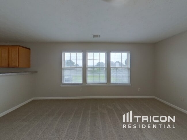 Foto del edificio - 1740 Courtyard Ln