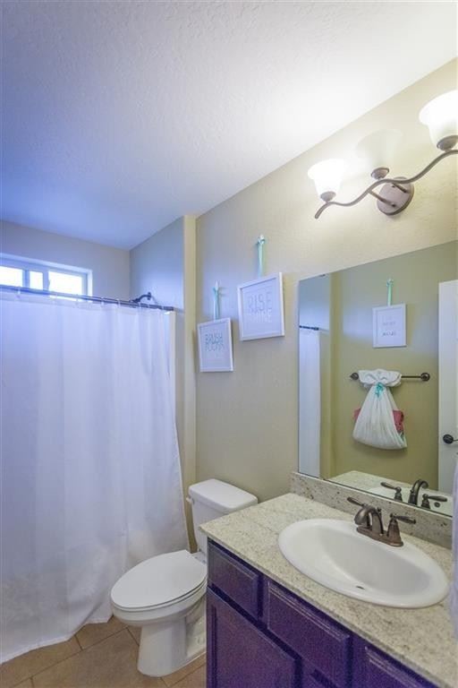 Building Photo - 4 br, 2 bath House - 1400 Sorrento Dr (187)
