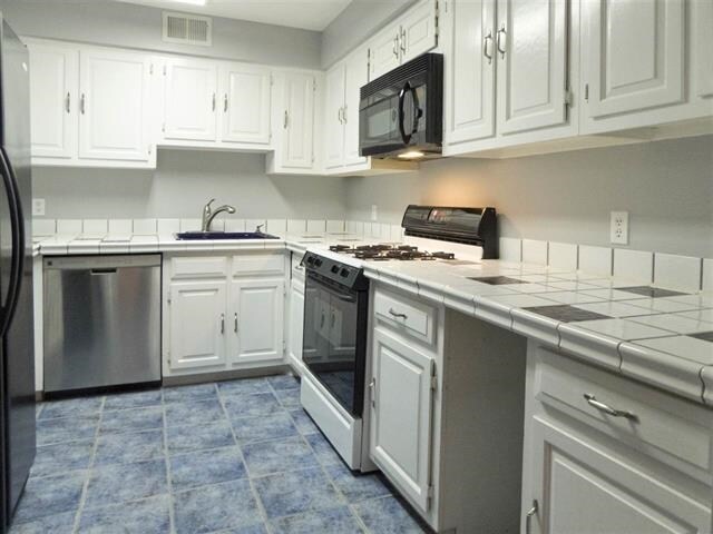 Foto del edificio - 423 Egret Ln