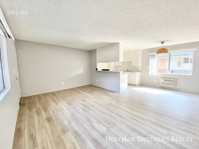 Building Photo - 3337 S Canfield Ave