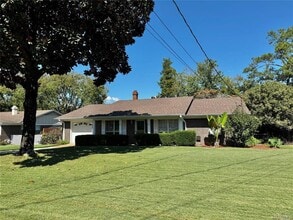 Building Photo - 109 Griffith Ave