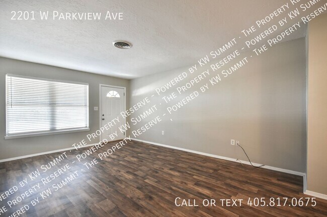 Foto del edificio - 2201 W Parkview Ave