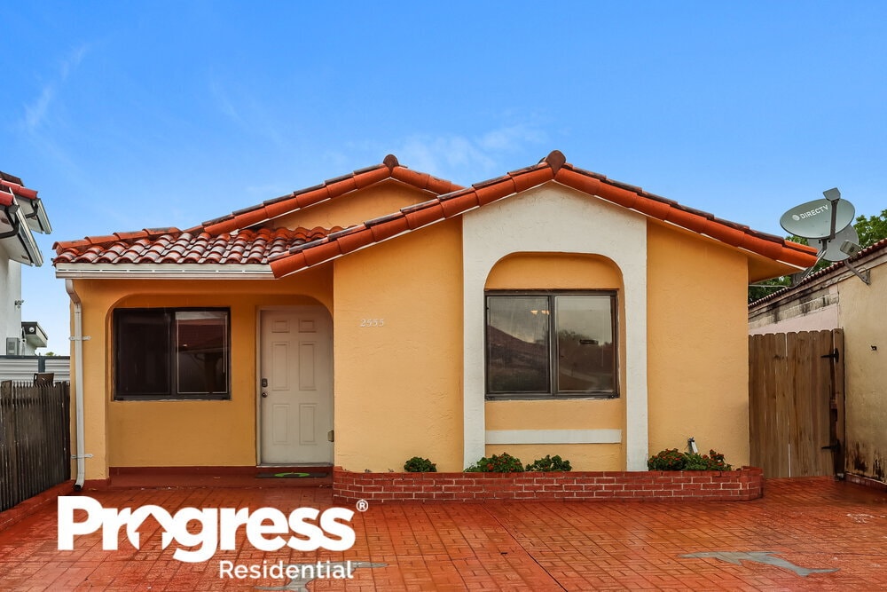 2555 W 65th St, Hialeah, FL 33016 House Rental in Hialeah, FL