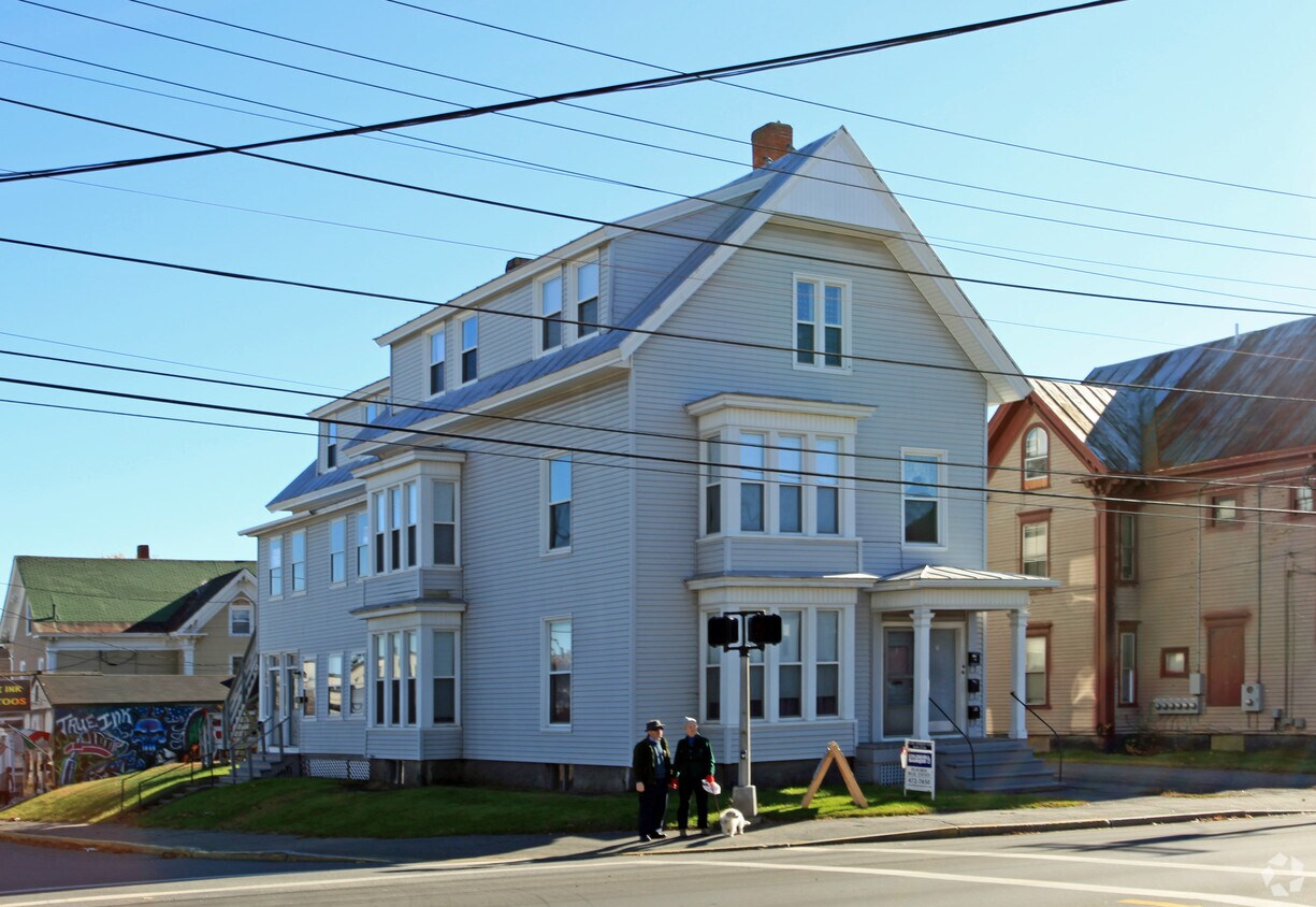 49 Elm St, Waterville, ME 04901 49 Elm St Waterville, ME