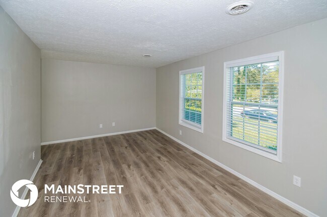 Foto del edificio - 2215 Fairway Cir SW