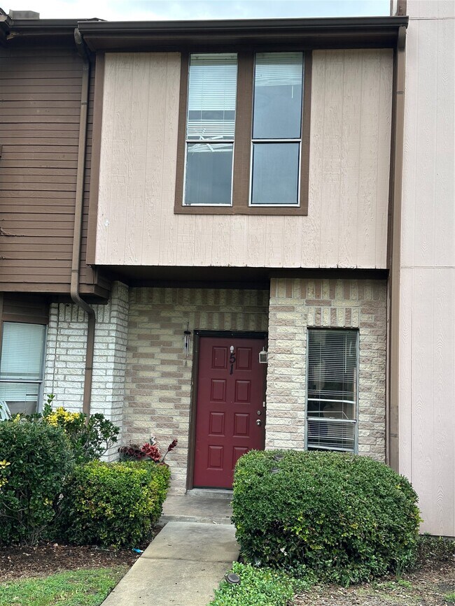 Foto del edificio - 12400 Brookglade Cir