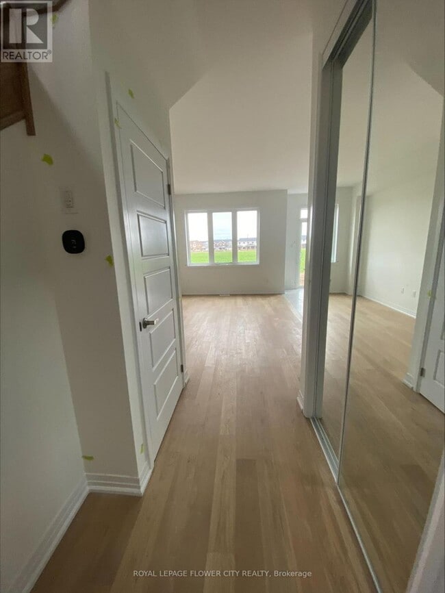 Building Photo - 19 Velvet Wy