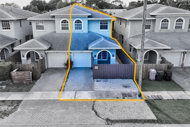 Foto del edificio - 1139 NE 3rd Ave