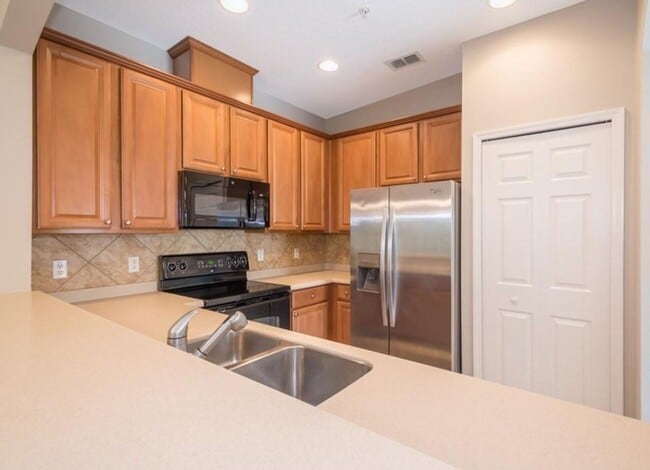 Foto del edificio - Wekiva Park 3BR Townhome – Convenient Location & Modern Updates