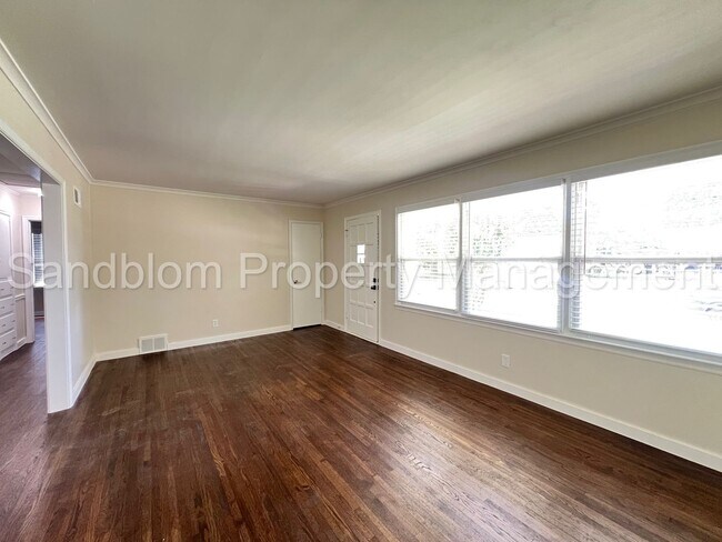 Foto del edificio - For Lease | $1300 Rent | Available Now!
