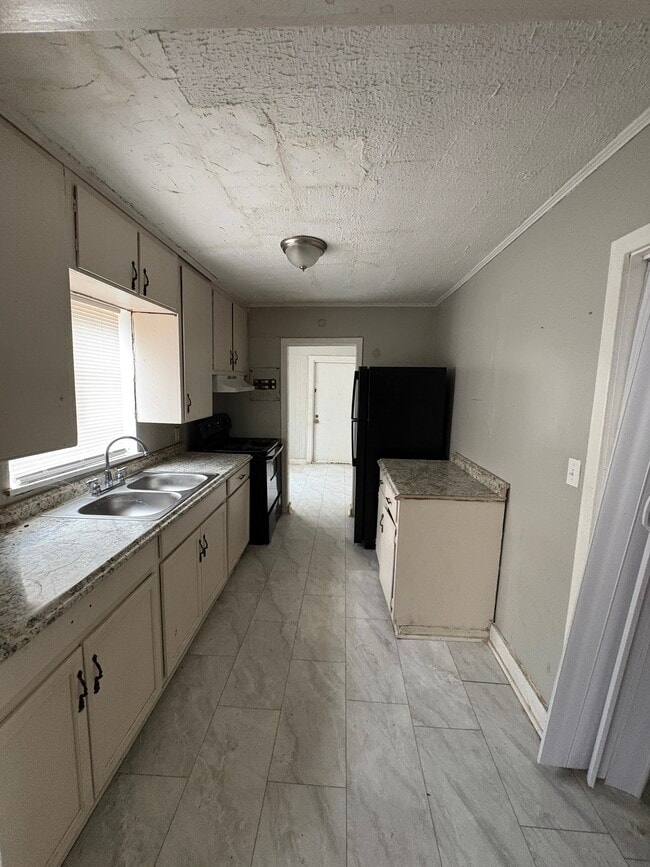 Foto del edificio - 3963 S Court St