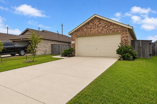 Building Photo - 4343 Palmetto Grv Ln