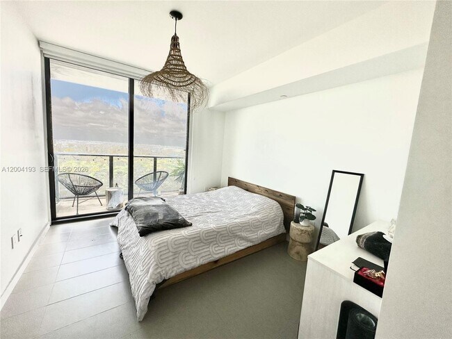 Foto del edificio - 1600 NE 1st Ave