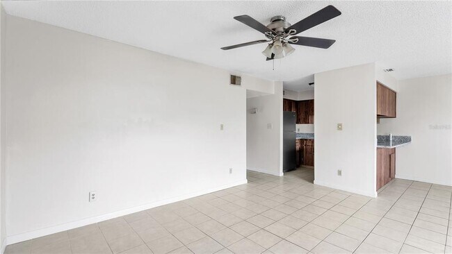 Foto del edificio - 2121 S San Gully Rd