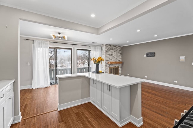 Foto del edificio - 327 Wildberry Ct