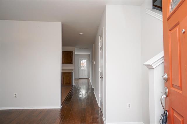 Building Photo - 1705 Zavala Dr