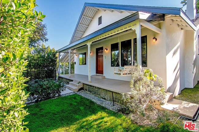 Building Photo - 13220 Erwin St