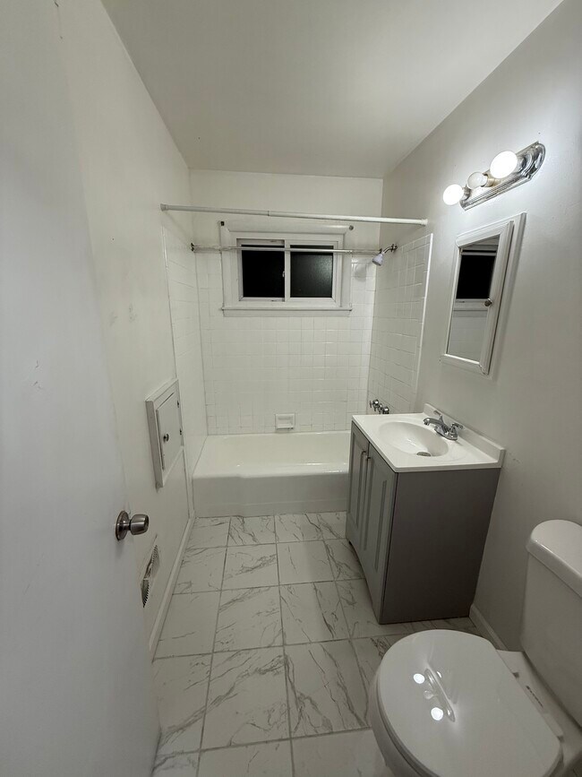 Foto del edificio - 3210 N 40th St