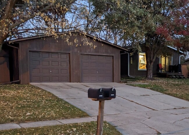 Front of Preperty - 1028 Mesa Verde Pl