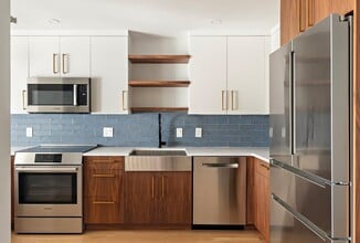 Building Photo - 199 Coolidge Ave