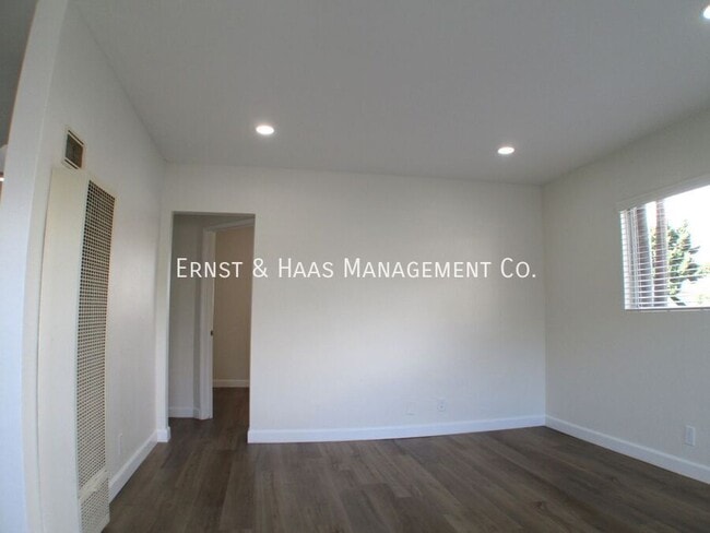 Foto del edificio - 230 E Hullett St