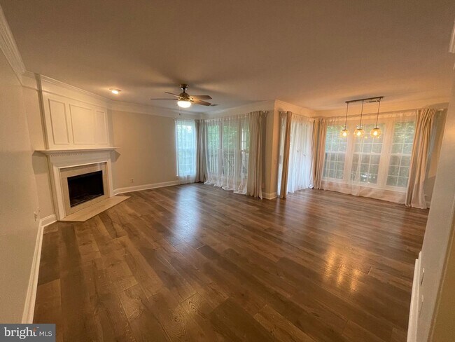 Building Photo - 8128 Bayonet Way