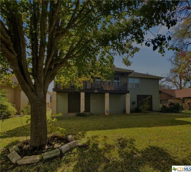Building Photo - 205 Admiral Benbow Ln